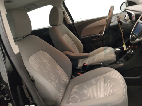 Used 2020 Chevrolet Sonic LT FWD image 21
