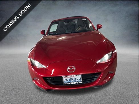 Used 2017 MAZDA MX-5 Miata RF Grand Touring RWD image 8