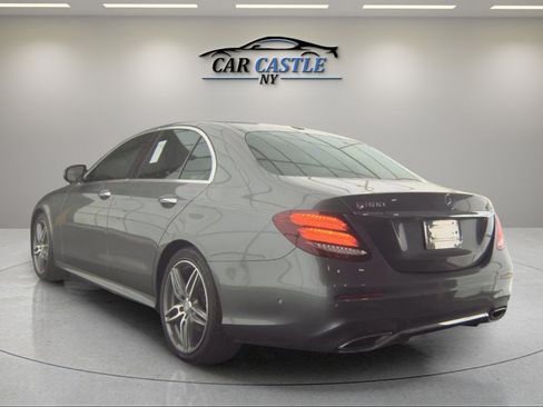 Used 2017 Mercedes-Benz E 300 4MATIC image 5