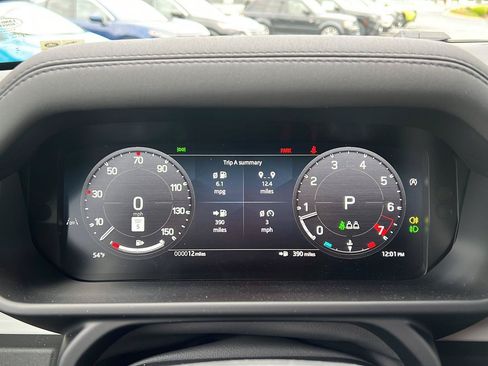 New 2026 Land Rover Defender 110 S AWD/4WD image 9