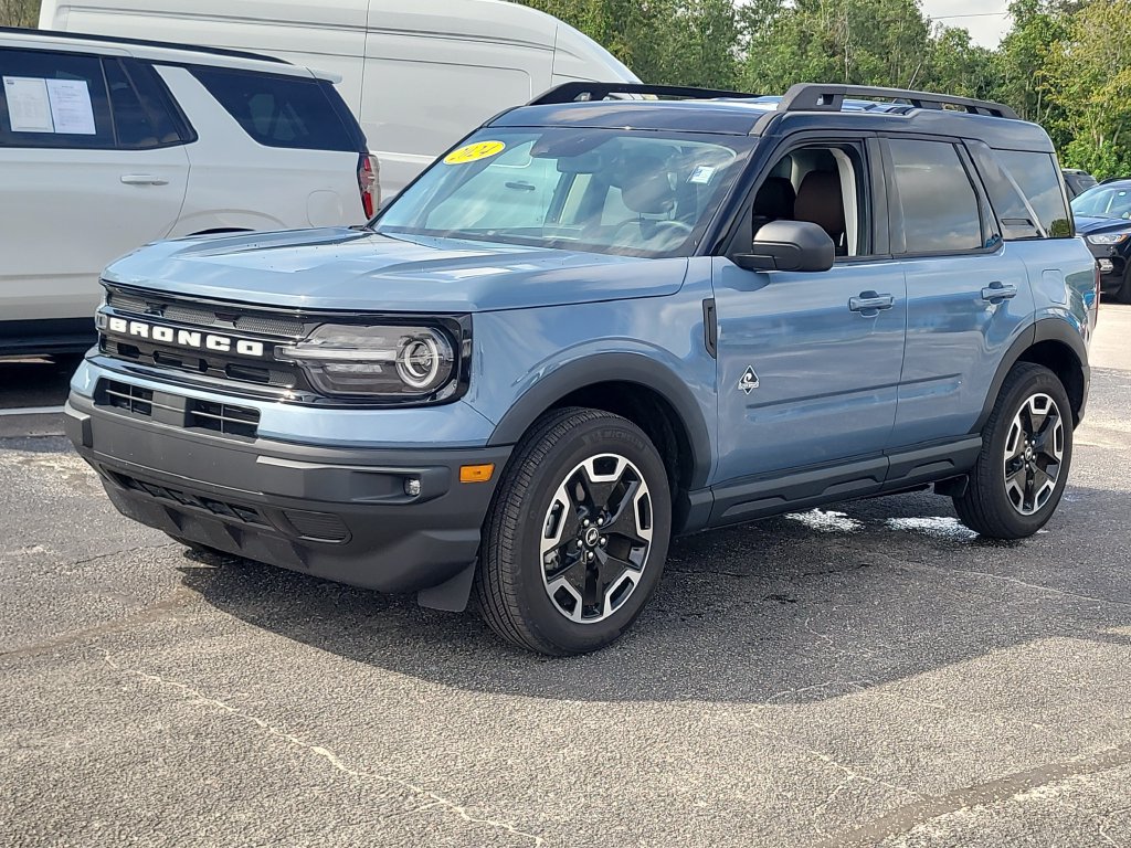 Certified 2024 Ford Bronco Sport Outer Banks w/ Tech Package AWD/4WD image 2