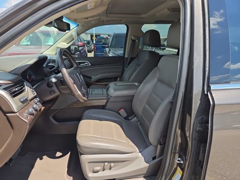 Used 2019 GMC Yukon XL Denali w/ Open Road Package AWD/4WD image 8
