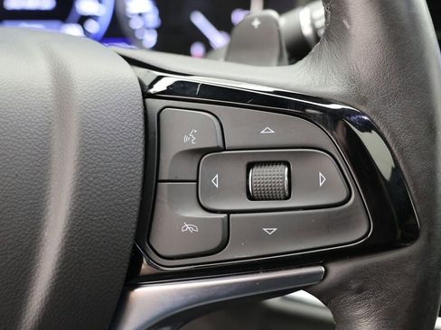 Used 2023 Buick Enclave Avenir w/ Avenir Technology Package image 22