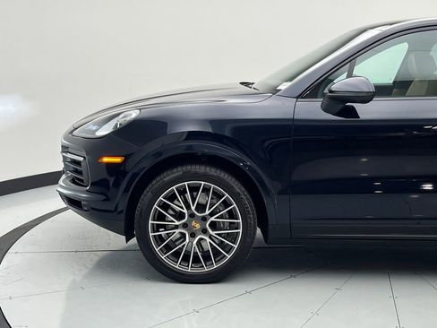 Used 2021 Porsche Cayenne image 44