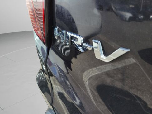 Used 2018 Honda HR-V LX image 21