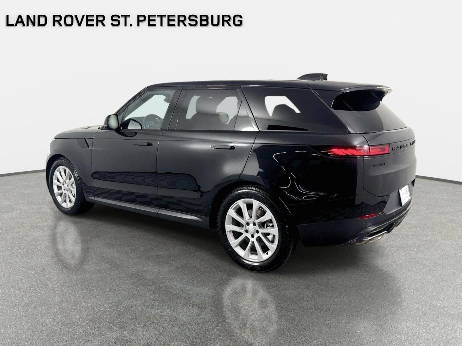Used 2025 Land Rover Range Rover Sport SE AWD/4WD image 7