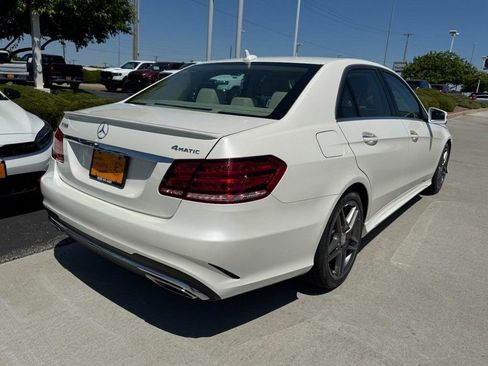 Used 2016 Mercedes-Benz E 350 4MATIC Sedan image 3