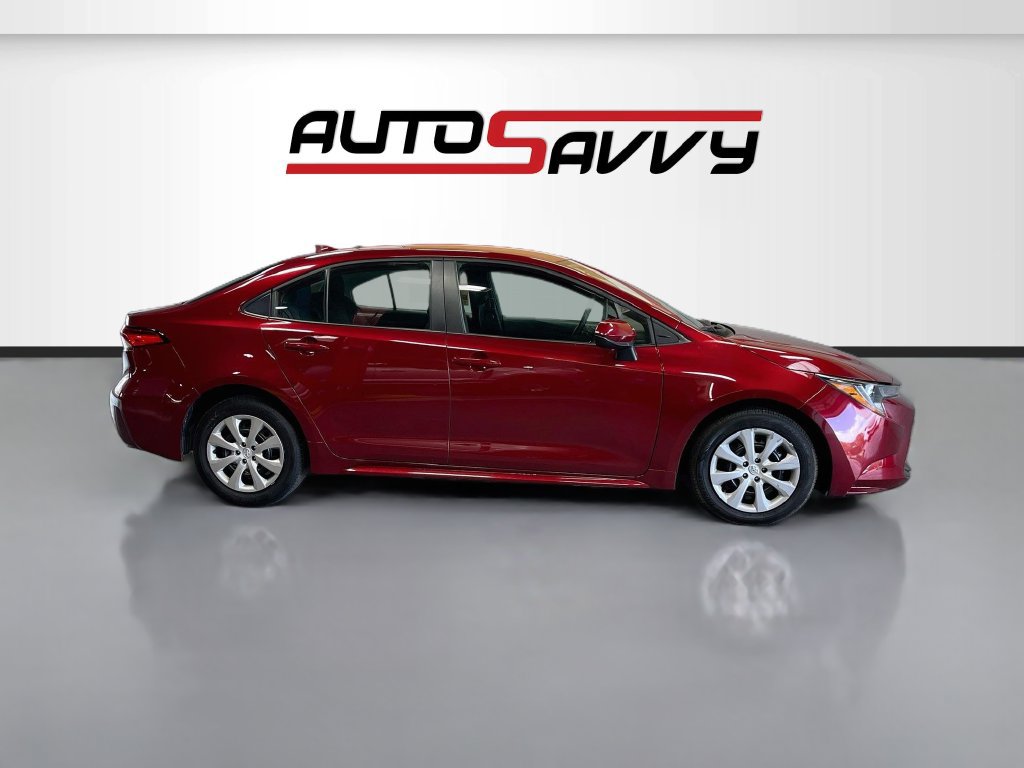 Used 2025 Toyota Corolla LE FWD image 8