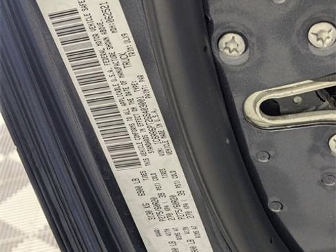 Used 2016 RAM 1500 Limited image 37