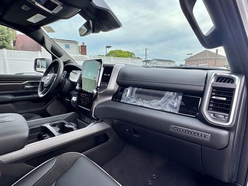 New 2026 RAM 1500 Laramie w/ Night Edition AWD/4WD image 17