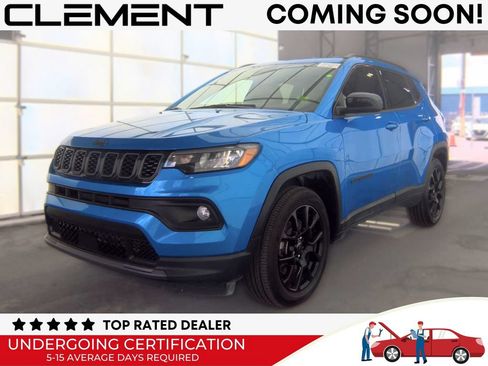 Used 2025 Jeep Compass Latitude w/ Altitude Special Edition AWD/4WD image 1