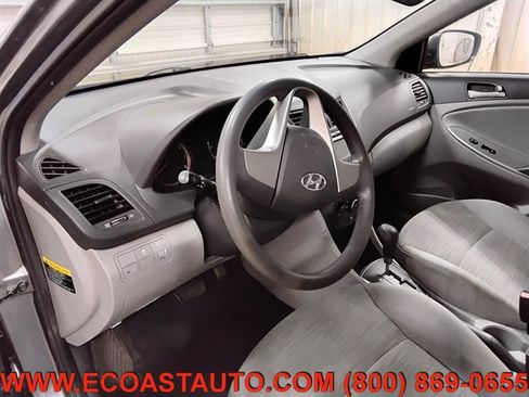 Used 2015 Hyundai Accent GLS FWD image 11