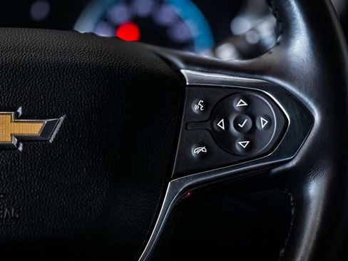 Used 2019 Chevrolet Traverse LT image 42