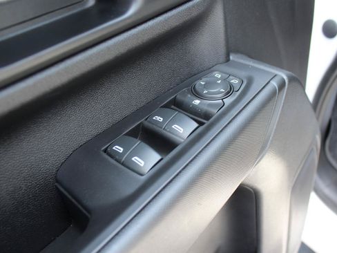 Used 2024 Chevrolet Silverado 2500 W/T AWD/4WD image 31