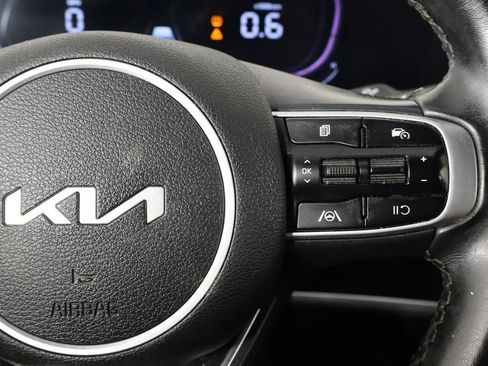Used 2025 Kia Sportage EX FWD image 10