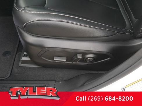 Certified 2024 Jeep Grand Cherokee Limited AWD/4WD image 23