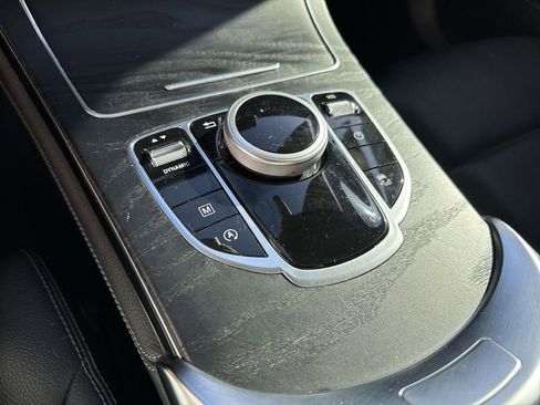 Used 2019 Mercedes-Benz GLC 300 image 53