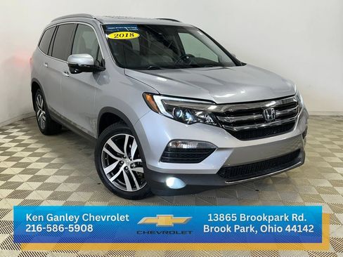 Used 2018 Honda Pilot Touring image 3