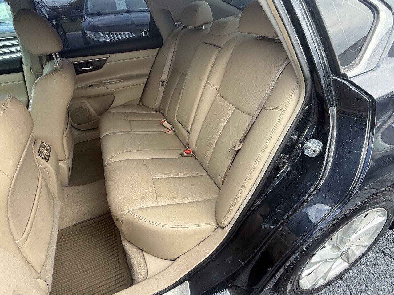 Used 2013 Nissan Altima 2.5 SL FWD image 22