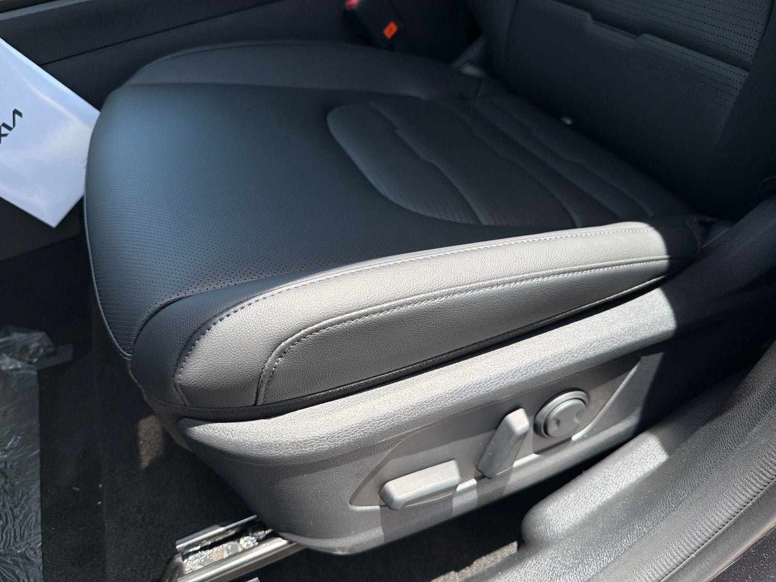 New 2026 Kia Sportage SX FWD image 16