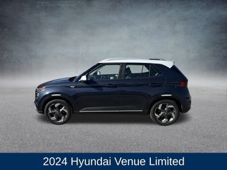 Used 2024 Hyundai Venue Limited video 2