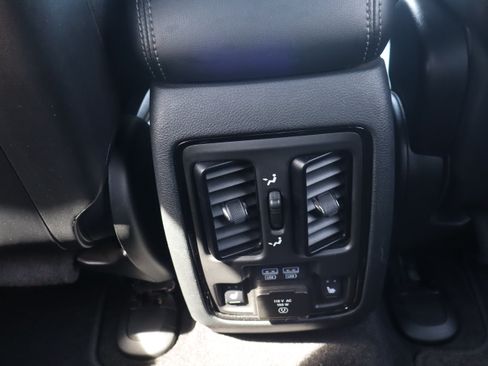 Used 2022 Dodge Durango GT AWD/4WD image 14