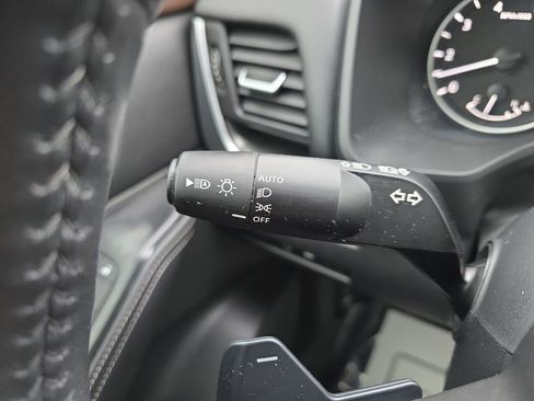 Used 2023 Nissan Rogue SV w/ SV Premium B Package image 29