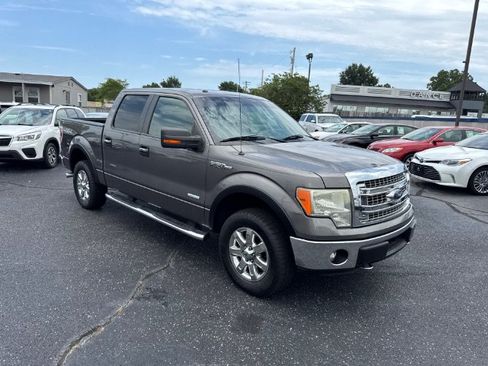 Used 2014 Ford F150 XLT w/ Equipment Group 302A Luxury AWD/4WD image 9