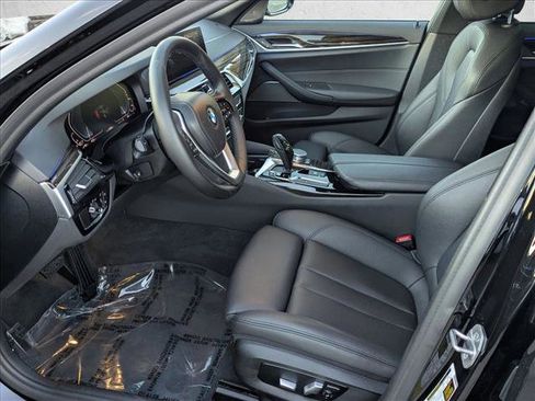 Used 2020 BMW 530e image 16