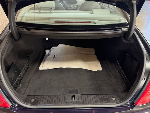 Used 2011 Mercedes-Benz CL 550 4MATIC image 23