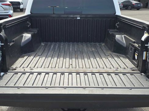 Used 2021 Toyota Tacoma TRD Sport w/ TRD Premium Sport Package AWD/4WD image 16