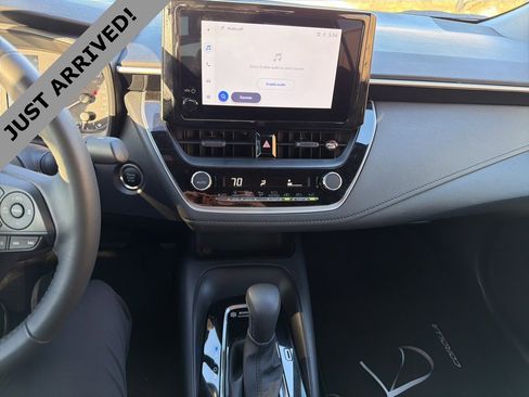 Used 2025 Toyota Corolla SE image 13