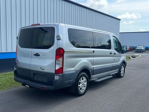 Used 2015 Ford Transit 150 XLT RWD image 5