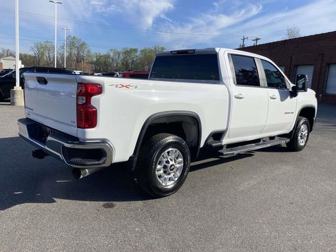 Used 2025 Chevrolet Silverado 2500 LT w/ Convenience Package AWD/4WD image 7