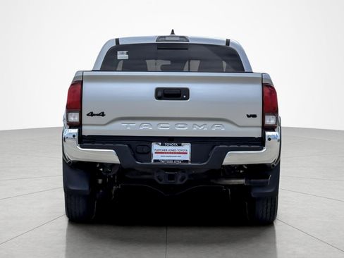 Used 2023 Toyota Tacoma SR5 AWD/4WD image 4