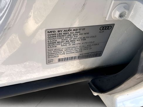 Used 2022 Audi Q7 3.0T Premium AWD/4WD image 28