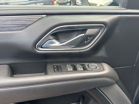 Used 2023 GMC Yukon XL SLT image 27