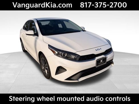 Certified 2023 Kia Forte LXS image 5