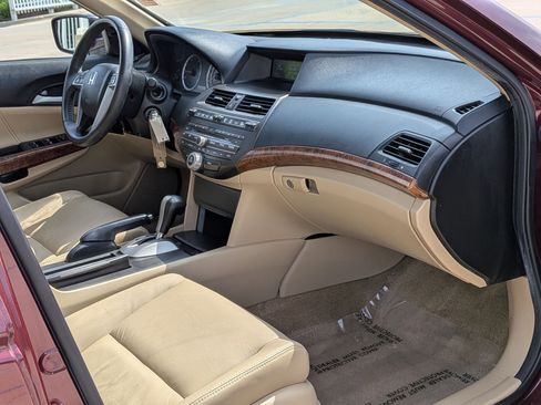 Used 2011 Honda Accord EX-L image 28