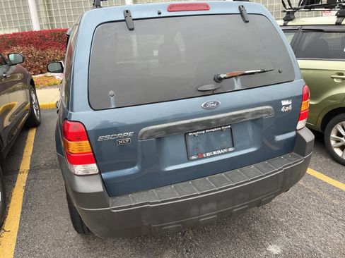 Used 2005 Ford Escape XLT image 14