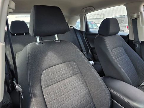 Used 2023 Honda HR-V LX image 11