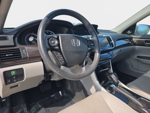 Used 2016 Honda Accord EX-L image 18