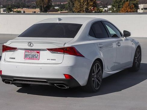 Used 2019 Lexus IS 300 RWD image 7