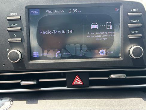 Used 2022 Hyundai Elantra SEL FWD image 24