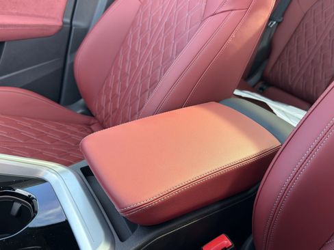 New 2025 Audi SQ5 Premium Plus image 23