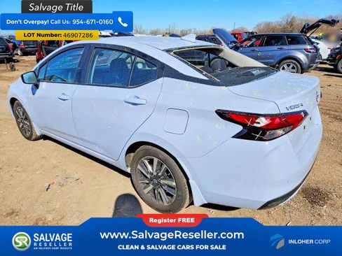 Used 2025 Nissan Versa SV w/ Trunk Package FWD image 3