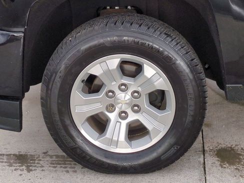 Used 2019 Chevrolet Silverado 1500 LT w/ All Star Edition image 15