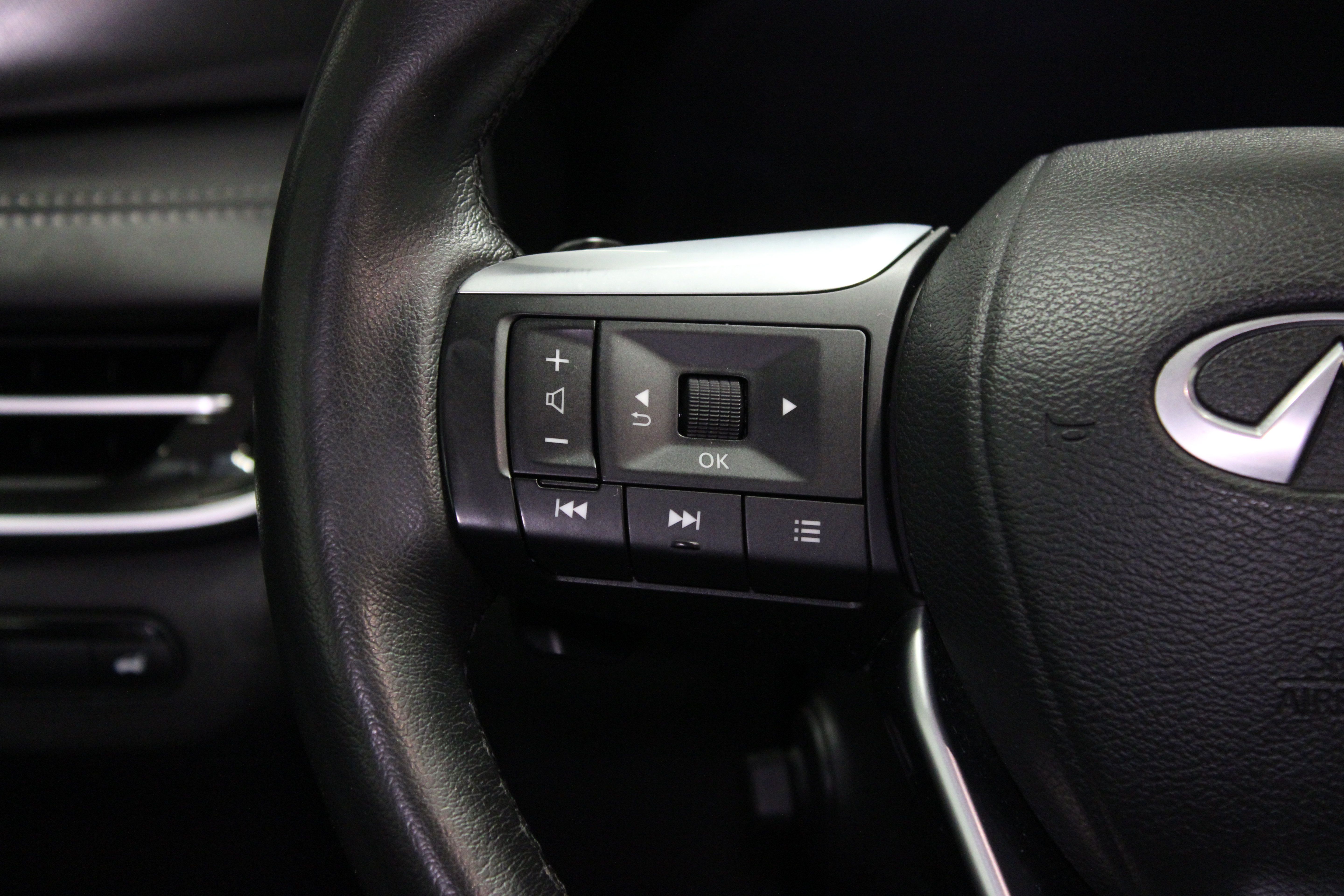 Used 2024 INFINITI QX60 Luxe AWD/4WD image 23