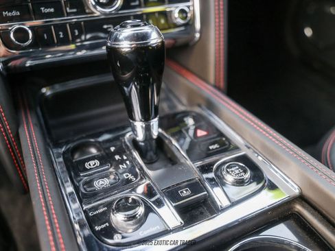 Used 2016 Bentley Mulsanne Speed RWD image 24