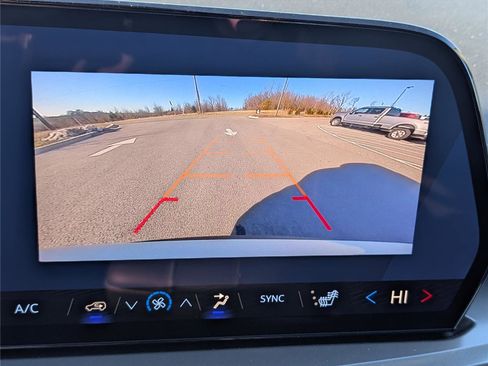 New 2026 Chevrolet Traverse LT image 23